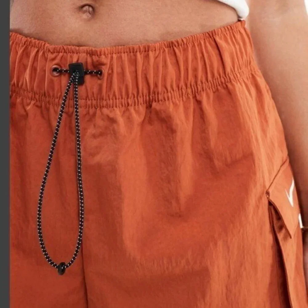 NIKE Women’s Woven High Rise Loose Fit Shorts Rust Brown NEW